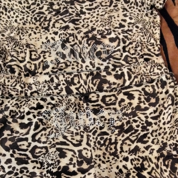 Juicy Couture Animal Print Hooded Romper - Picture 11 of 11